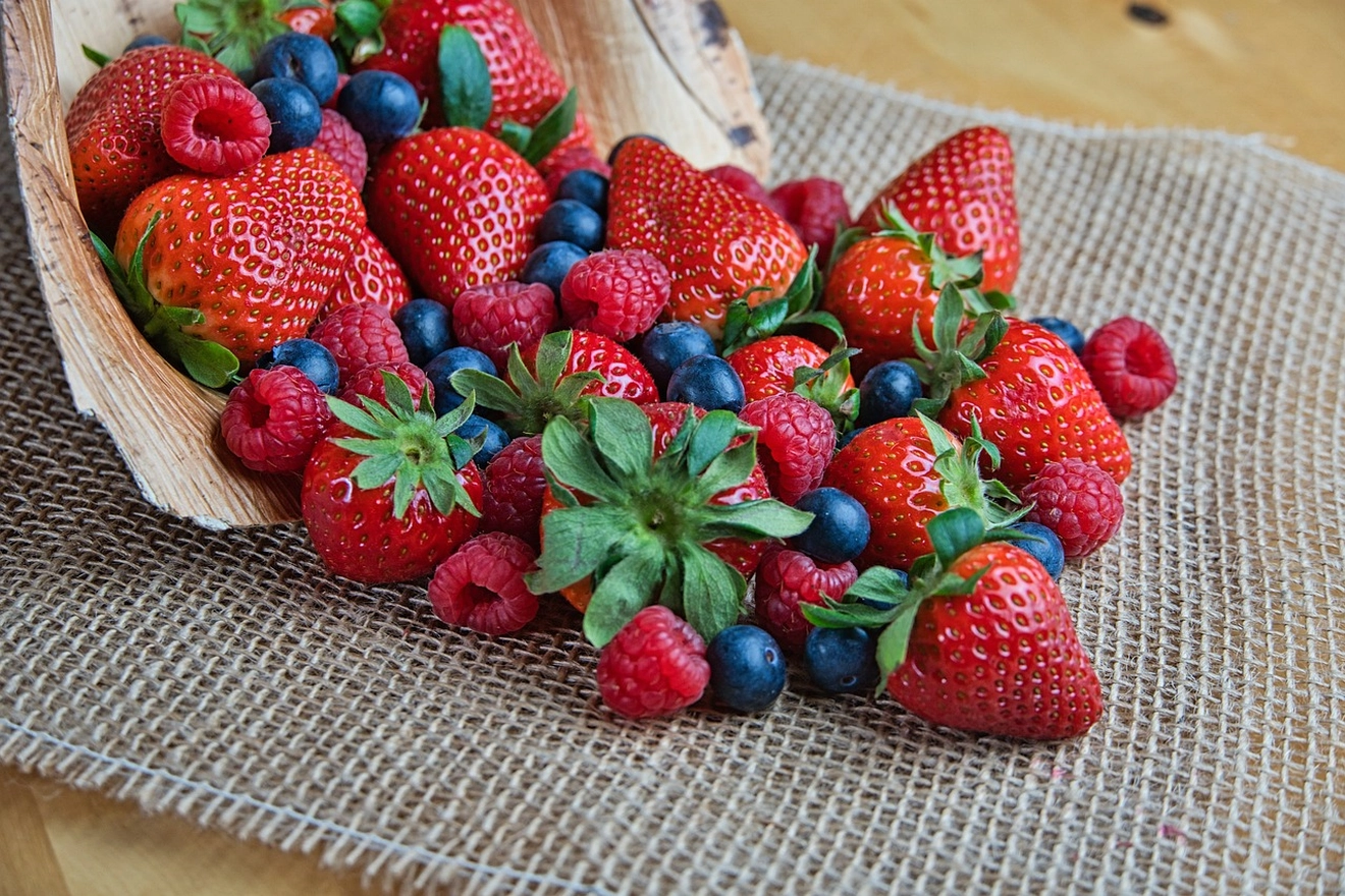 strawberries-g696617d3c_1280.jpg strawberries-g696617d3c_1280.jpg